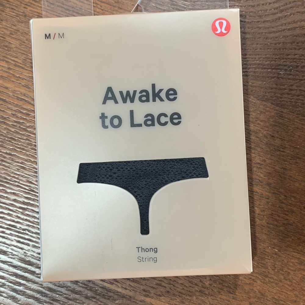 NWT Lululemon Awake to Lace Thong size M